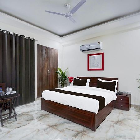 Townhouse Delight Inn Gurgaon Exterior foto