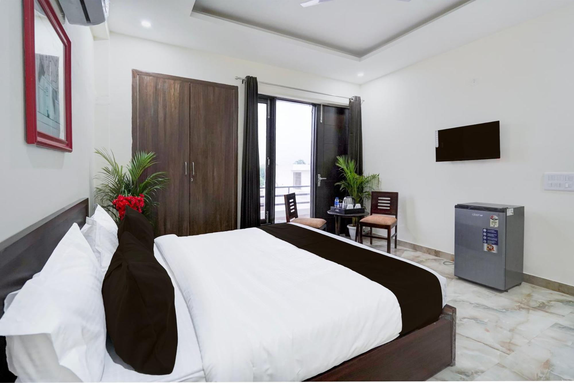 Townhouse Delight Inn Gurgaon Exterior foto