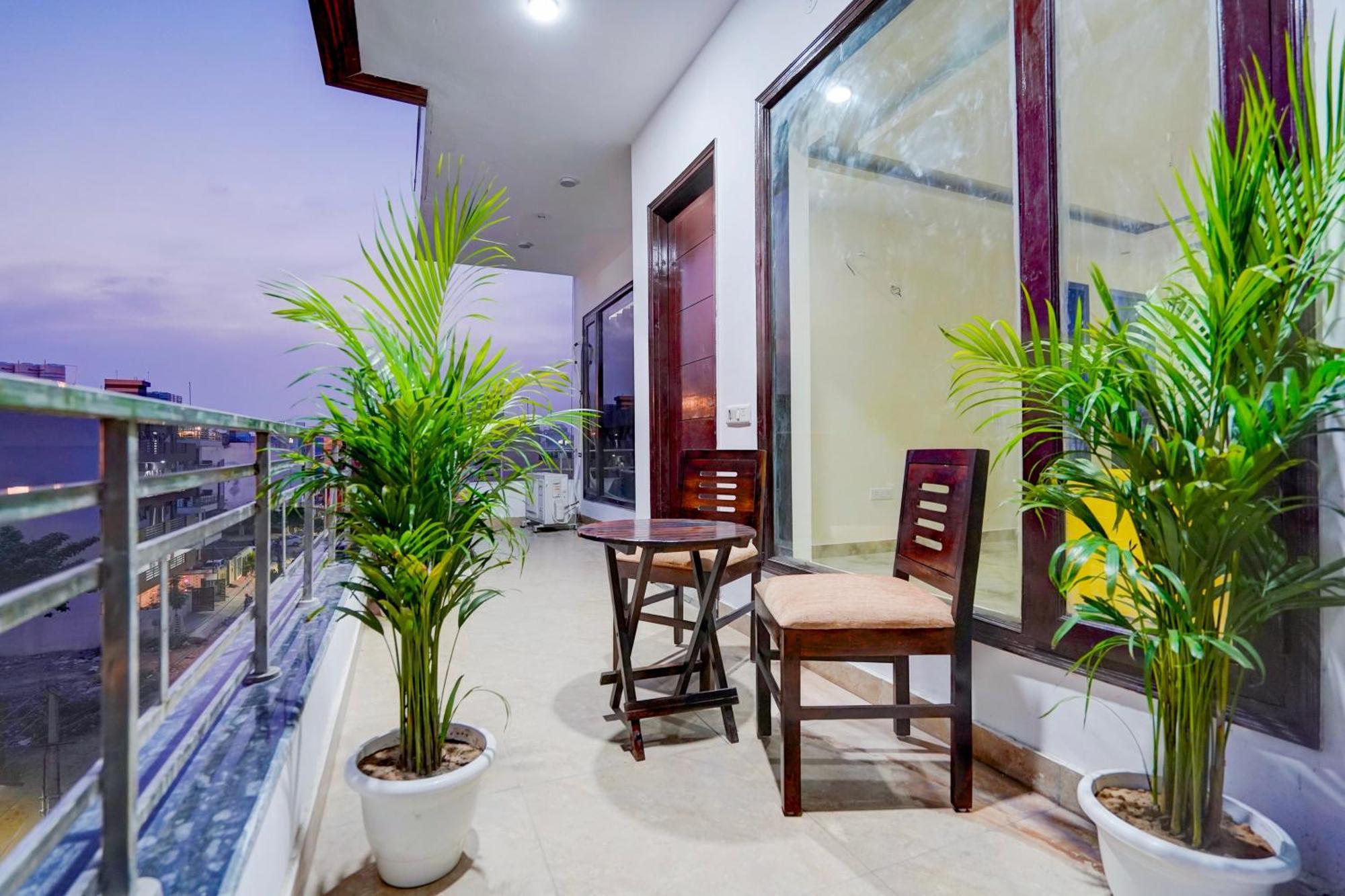 Townhouse Delight Inn Gurgaon Exterior foto