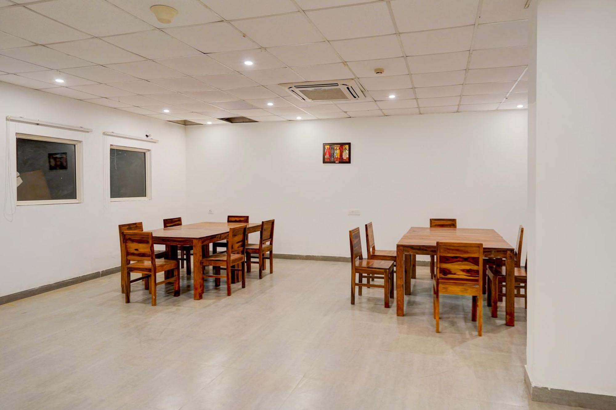Townhouse Delight Inn Gurgaon Exterior foto