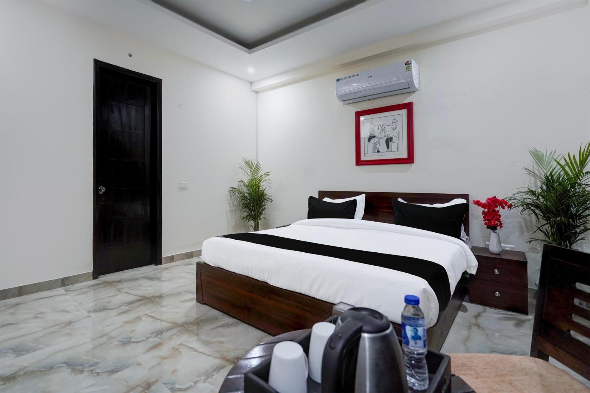 Townhouse Delight Inn Gurgaon Exterior foto