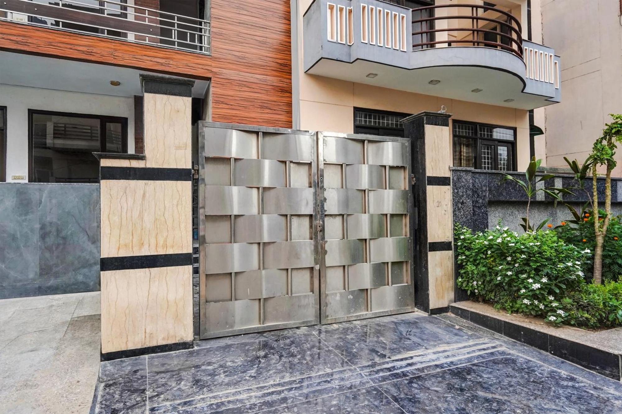 Townhouse Delight Inn Gurgaon Exterior foto